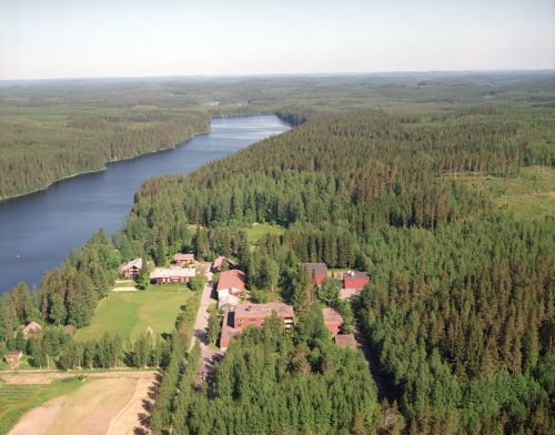 •See Hyytiälä Forestry Field Station -homepage for more information (maps, facilities etc.).